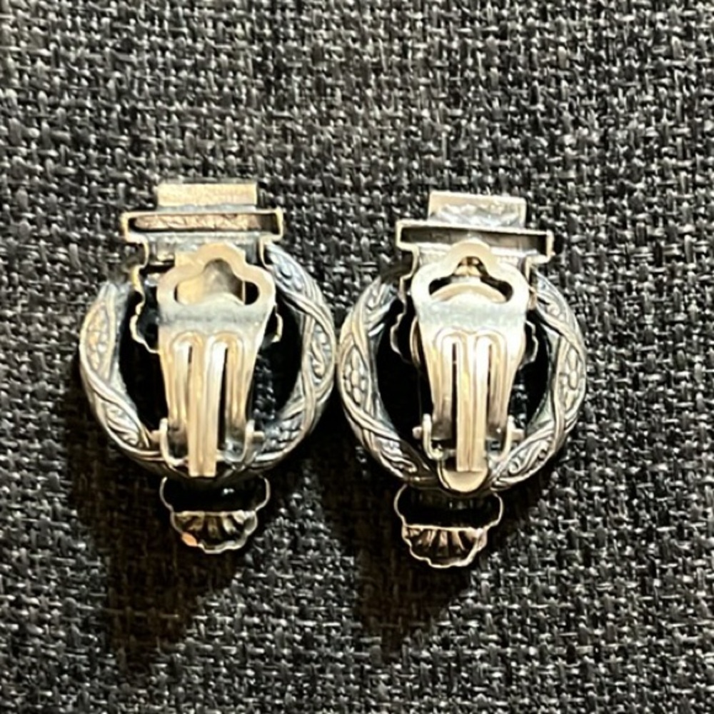 Vintage Ermani Bulatti Silver Clip-On Earrings - Picture 4 of 14